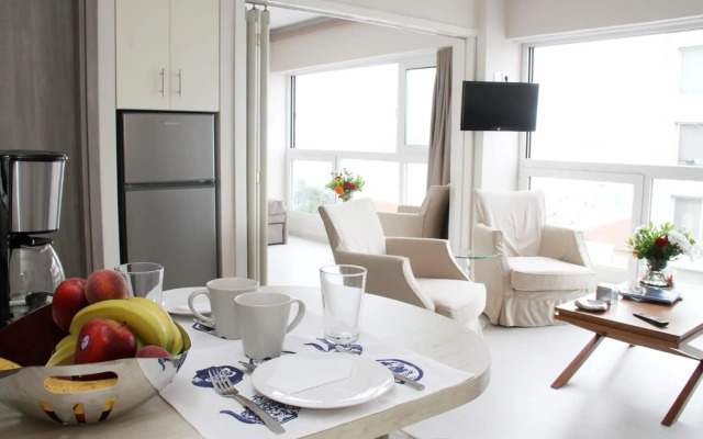 Waterfront Luxury Sea View Apartment