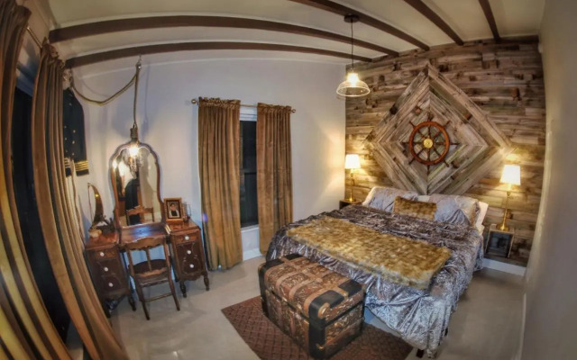 The Captain's Quarters