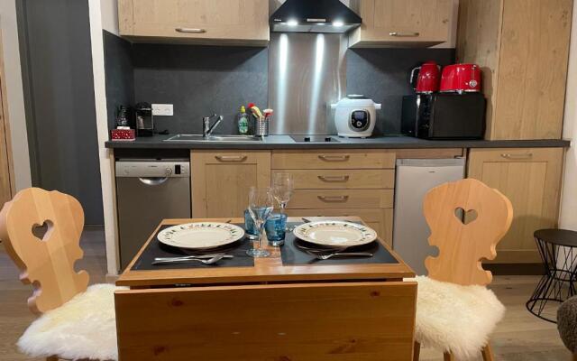 T2 30m2 plein centre, lit fait, linge fourni, WIFI