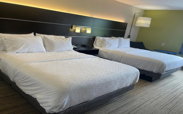 Holiday Inn Express Hotel & Suites Ashtabula-Geneva by IHG