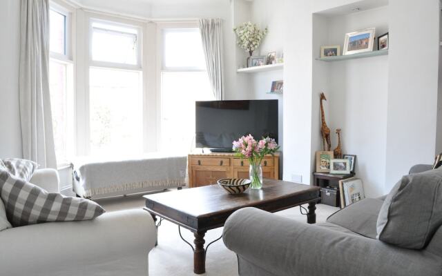 2 Bedroom Home in Balham