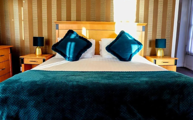 Royal Hotel Angus