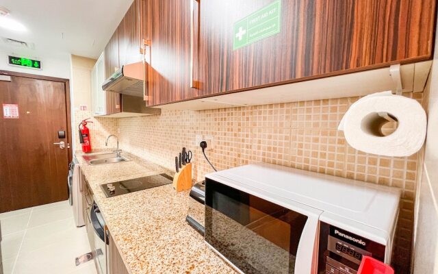 Cosmos Living Luxurious Studio Near Mari