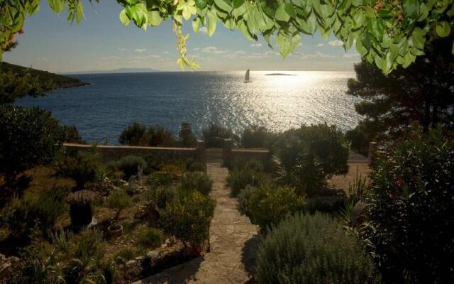 Holiday home Ani-30m from beach