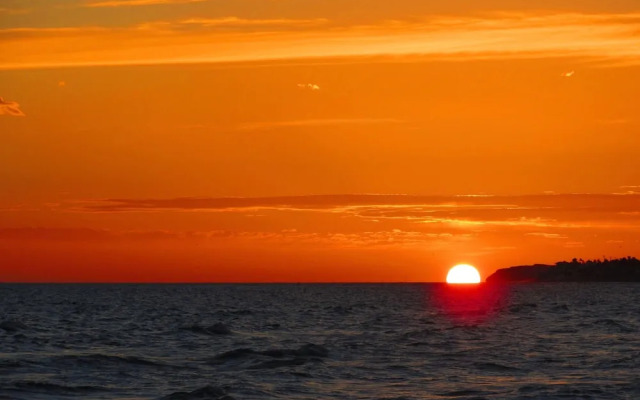 Playa Encanto Scenic Gem Ocean Front Home