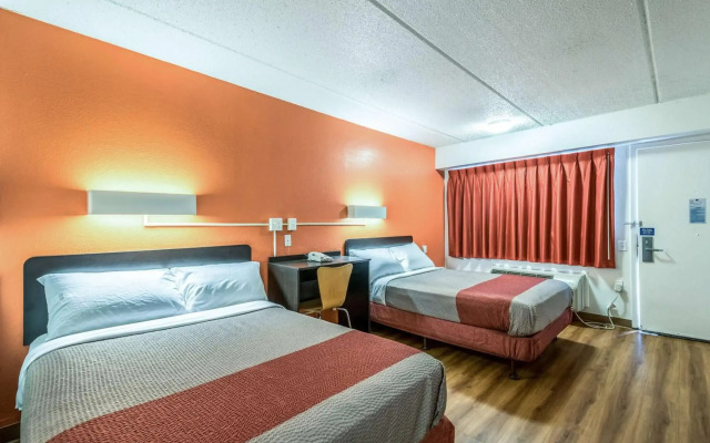 Motel 6 Birmingham, AL