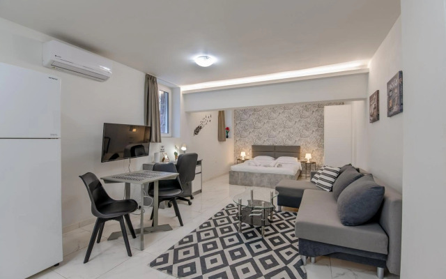 Garden Studio Paleo Faliro