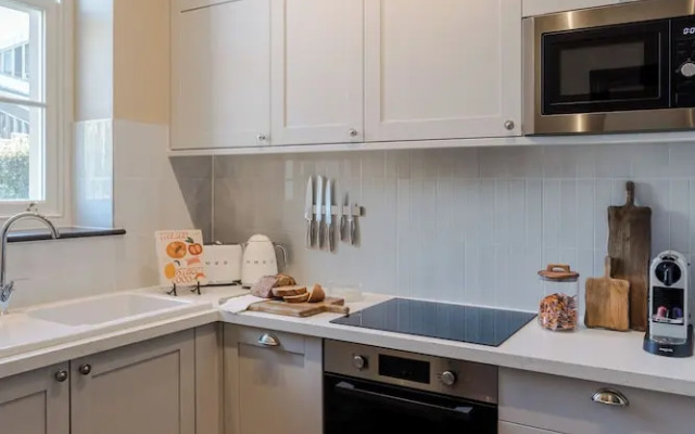 Your Apartment - Pembroke House