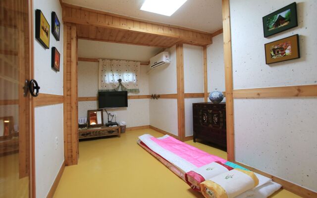 Saekdongjeogori Guesthouse