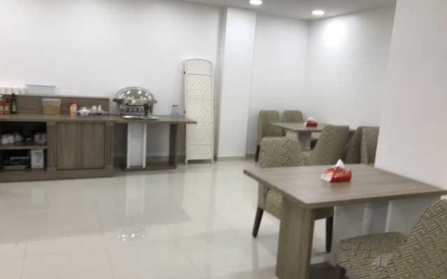 OYO 409 Enjaz Inn