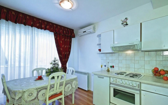 Amazing Home in Tar-vabriga With Wifi and 2 Bedrooms