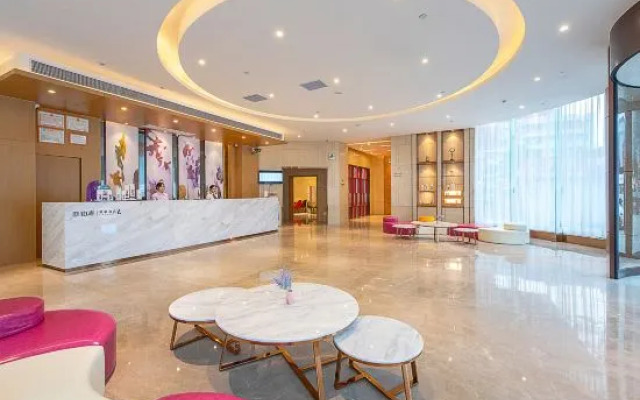 Lavande Hotel (Zhongshan station store of light rail in Zhongshan Torch Development Zone)