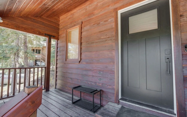 North Lake Hideaway Prime Locale for Outdoor Fun