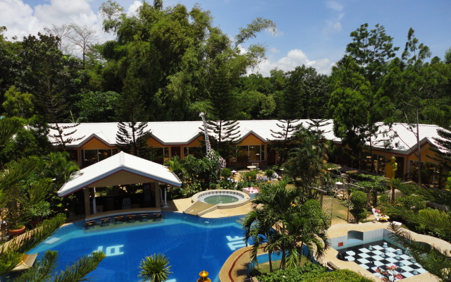 Deep Forest Garden Hotel