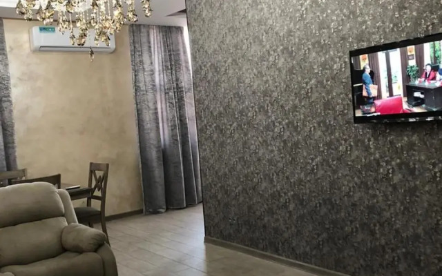 2 Bedroom 2 Bathromm Apartment on Rostom Street