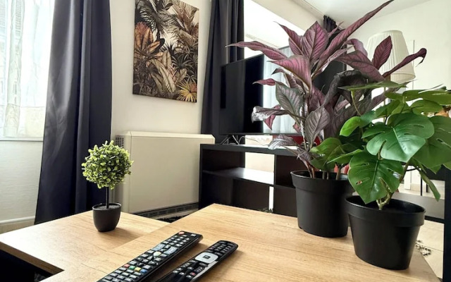 Peaceful 2 minutes European Parliament