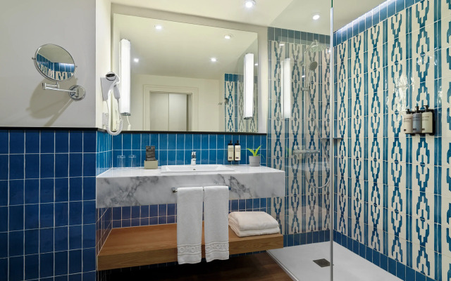 Отель H10 Costa Adeje Palace