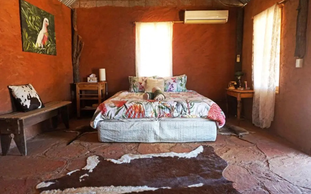 Ooraminna Station Homestead – Guest Rooms – Alice Springs