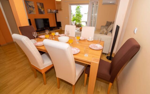Apartment Dejan Seefeld in Tirol 33060