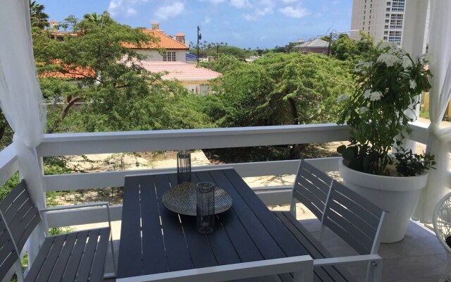 New Fantastic Apartment near Palm Beach