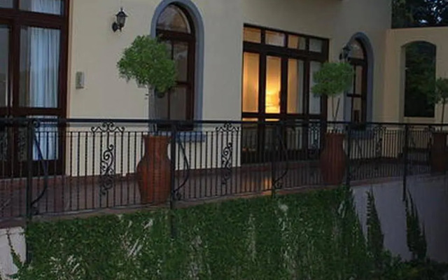 Ambonnay Terrace Guest House