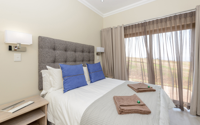 Cayley Mountain Resort