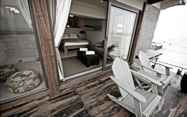 Pelican Point Lodge