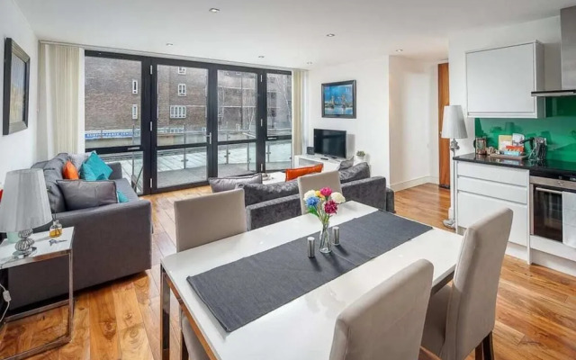 Modern 2bed 2bath, Sleeps 6, 4mins to Euston