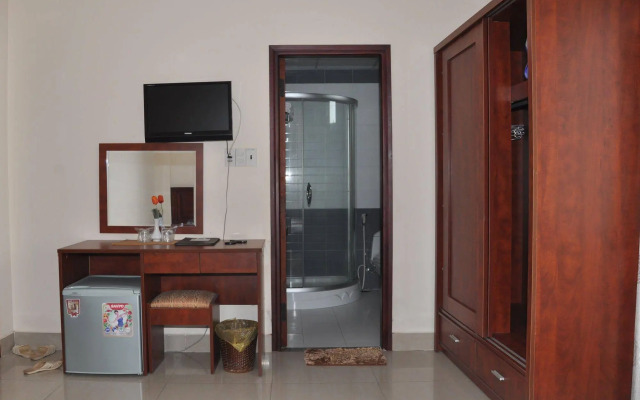 Golden Star Hotel