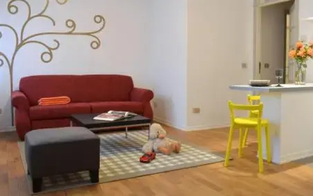 Angelina Urban Lodge