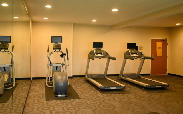 Comfort Inn & Suites
