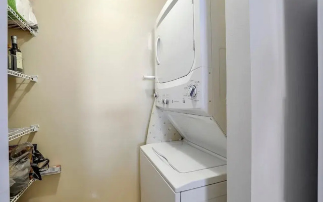 Condo in Community With Beach Access, Pool and Tennis