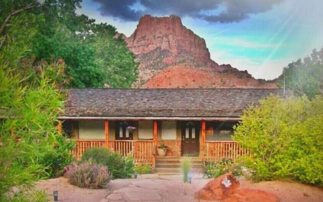 Canyon Vista Lodge