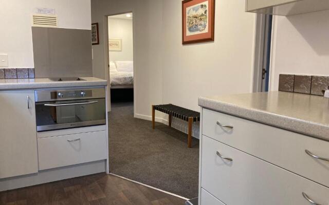 Heart of Russell Apartment - Russell Holiday Apartment