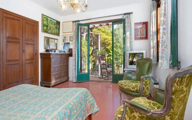 Villa With 4 Bedroom for 7 People