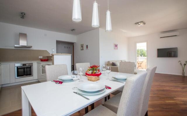 Apartments Nina - Orasac