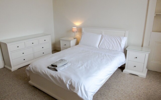 Silver Lining - Luxury Thirlestane Road