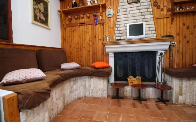 Green Area Stone House