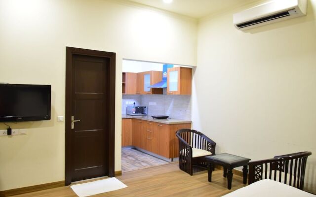 When In Gurgaon - Service Apartments Next to Artemis Hospital