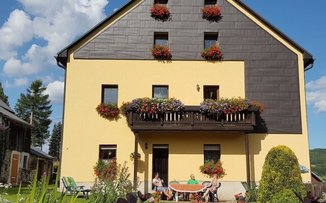 Ferienwohnungen Am Schlössel