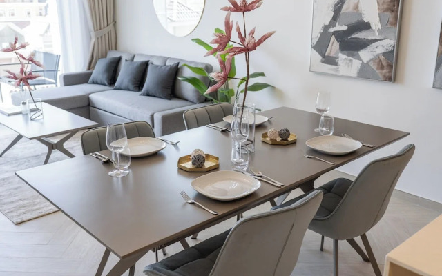 Luxury Stay At JVC with Pool & Gym