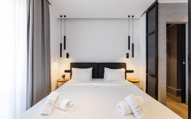 Kentro Luxury Suites