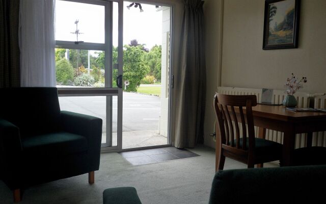 Aden Motel