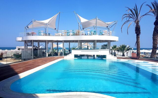 White Tower Mamaia