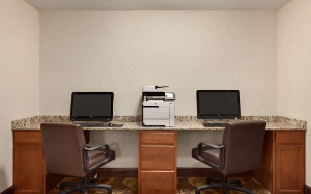 Country Inn & Suites by Radisson, Coon Rapids, MN