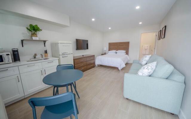 Seaport Inn