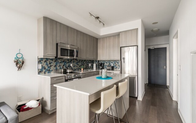 Stylish 1BR Condo Trendy King East