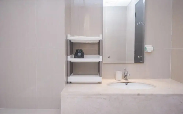 Comfy And Modern 1Br Apartment Paramount Skyline