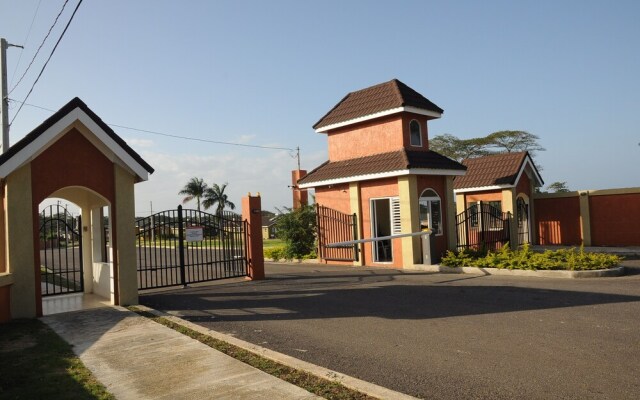 Palm View Villas At Drax Hall Manor