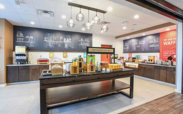 Hampton Inn & Suites Cincinnati Liberty Township